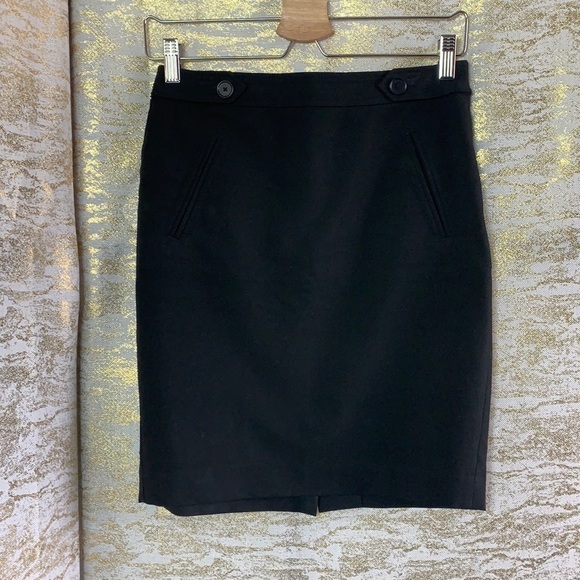ANN Taylor Loft Black Ponte Pencil Skirt Size 2P - Picture 2 of 15